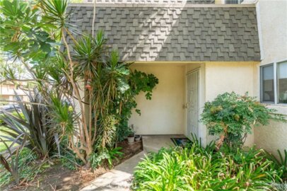 19036 Kittridge Street #1 Photo