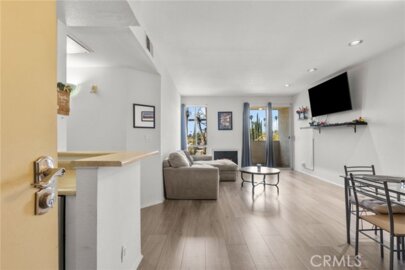 19350 Sherman Way #204 Photo